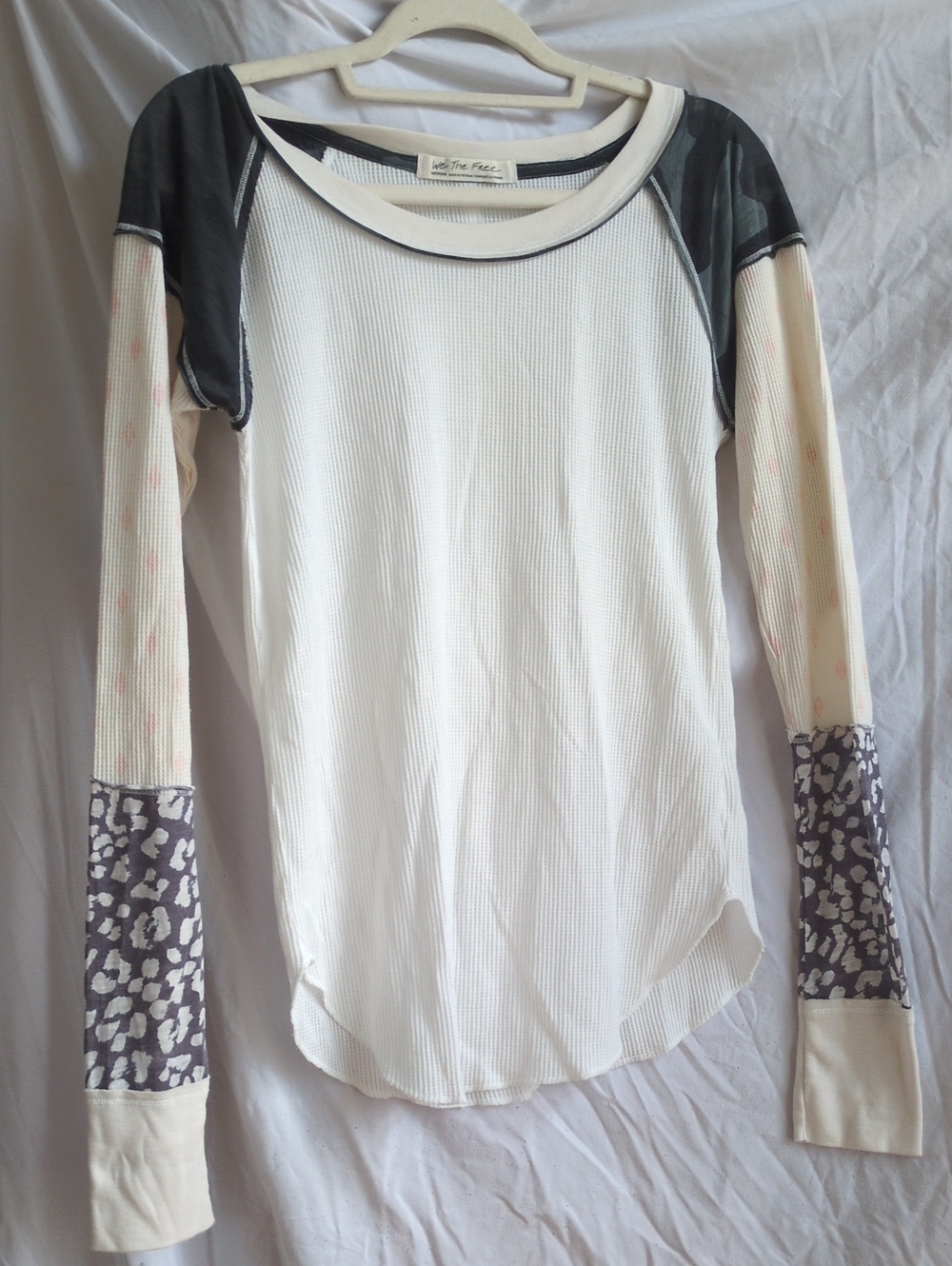 We The Free Cream Long Sleeve Raglan Top with Gray Shoulders and Pink Speckle